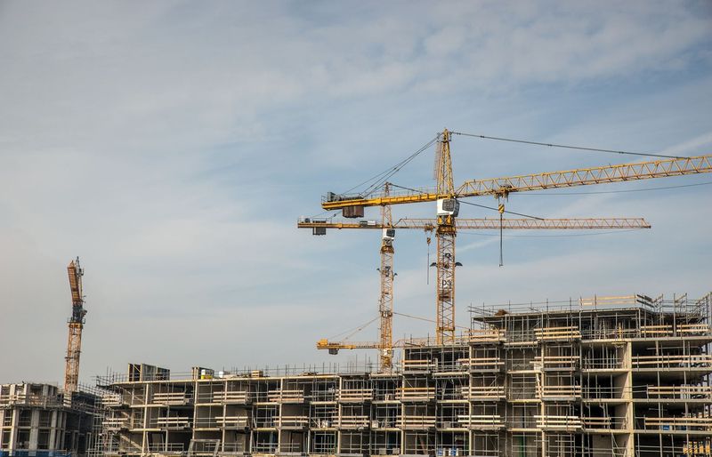 Fixed/Swing Crane Operations