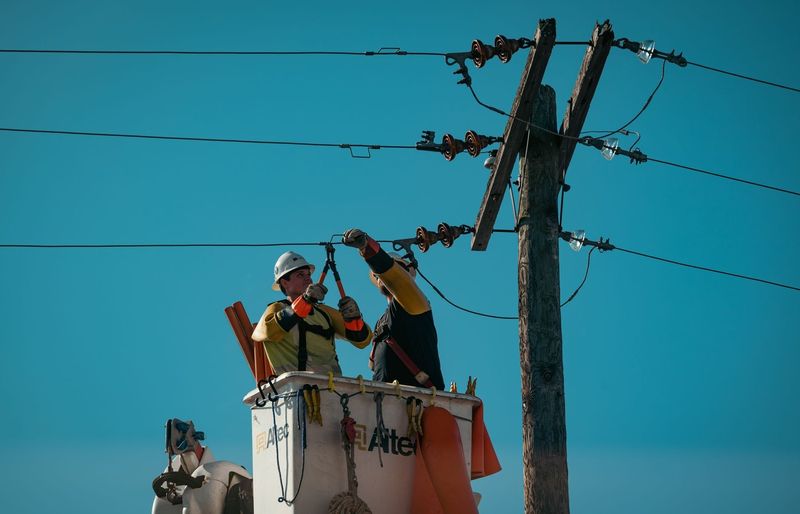 Get Wired 102 Introduction to the Basic Installation of Lighting Fixtures and Branch Circuits