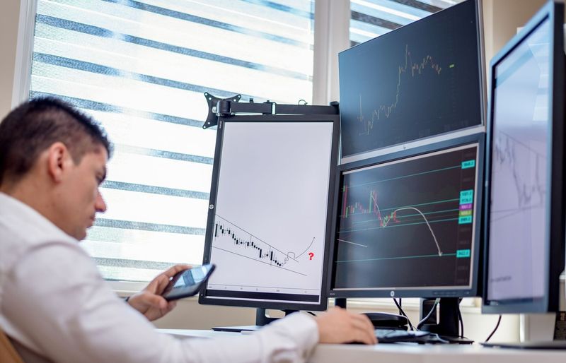Information Systems Technician Second Class (IT2) Advancement