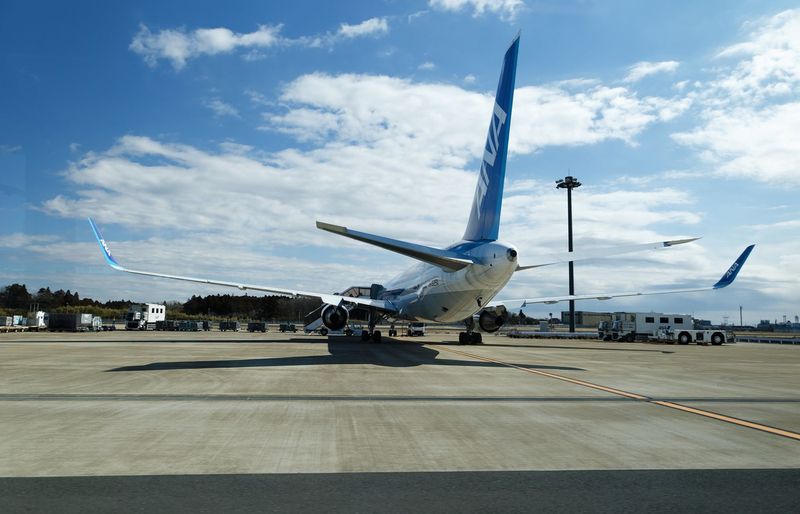 Ottawa Airside Vehicle Operator's Program (AVOP)