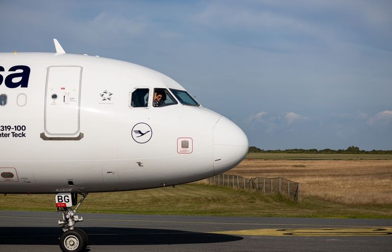 PSA Airlines CRJ 700 & 900 Systems Practice Test course image