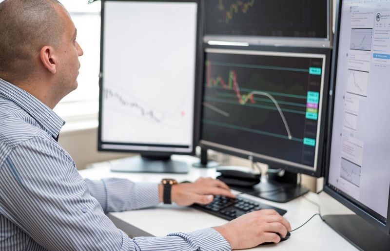 ReliaQuest Security Analyst / Greymatter Specialist Practice Test course image